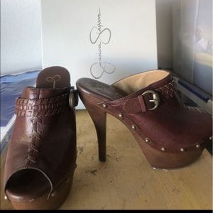 Jessica Simpson heels